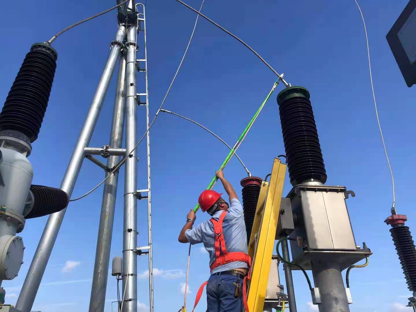 機(jī)電工程風(fēng)場(chǎng)運(yùn)維-趙振偉.jpg 機(jī)電工程風(fēng)場(chǎng)運(yùn)維-趙振偉.jpg